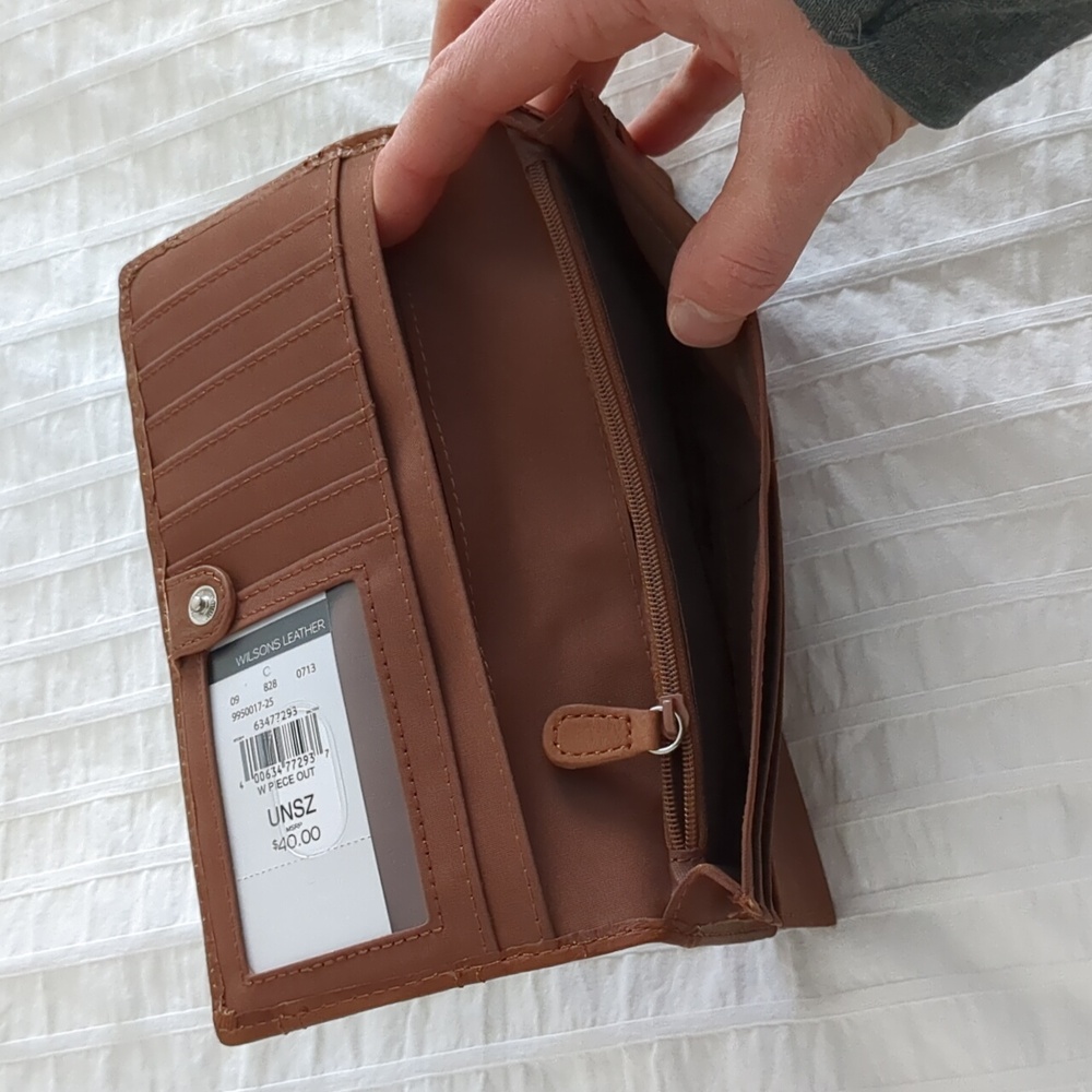 Wilsons Leather Wallet - Picture 3 of 5